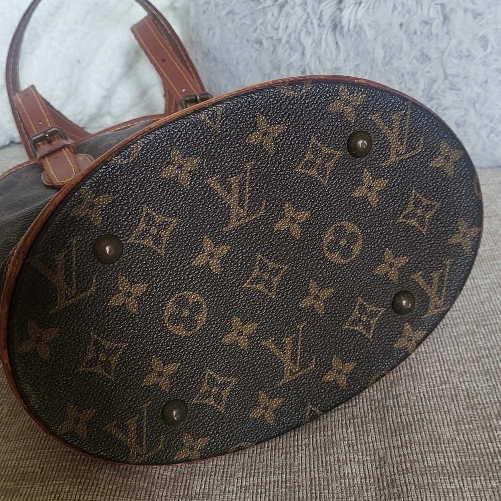LOUIS VUITTON Monogram Bucket PM Shoulder Bag M42238..Authentic!!! - Picture 14 of 16